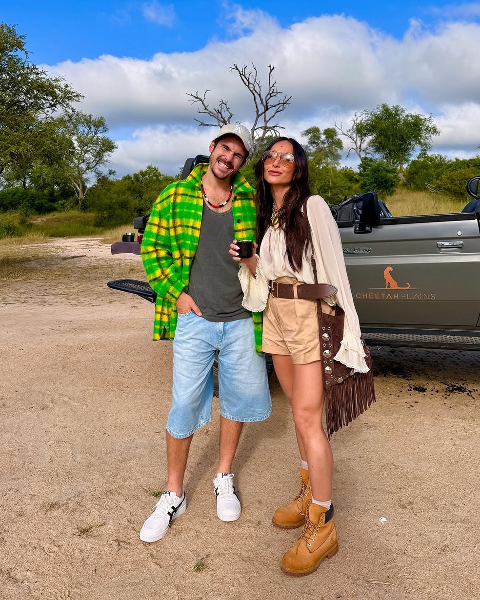 Sabrina Sato e Nicolas Prattes curtiram lua de mel em safári na África do Sul — Foto: Reprodução Instagram