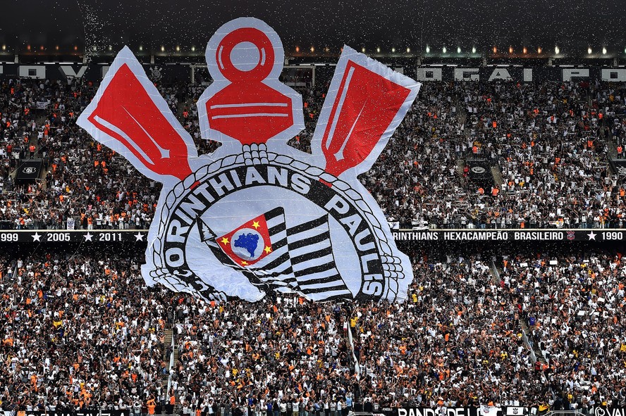 Campeão dos campeões': Corinthians vai à Justiça para usar