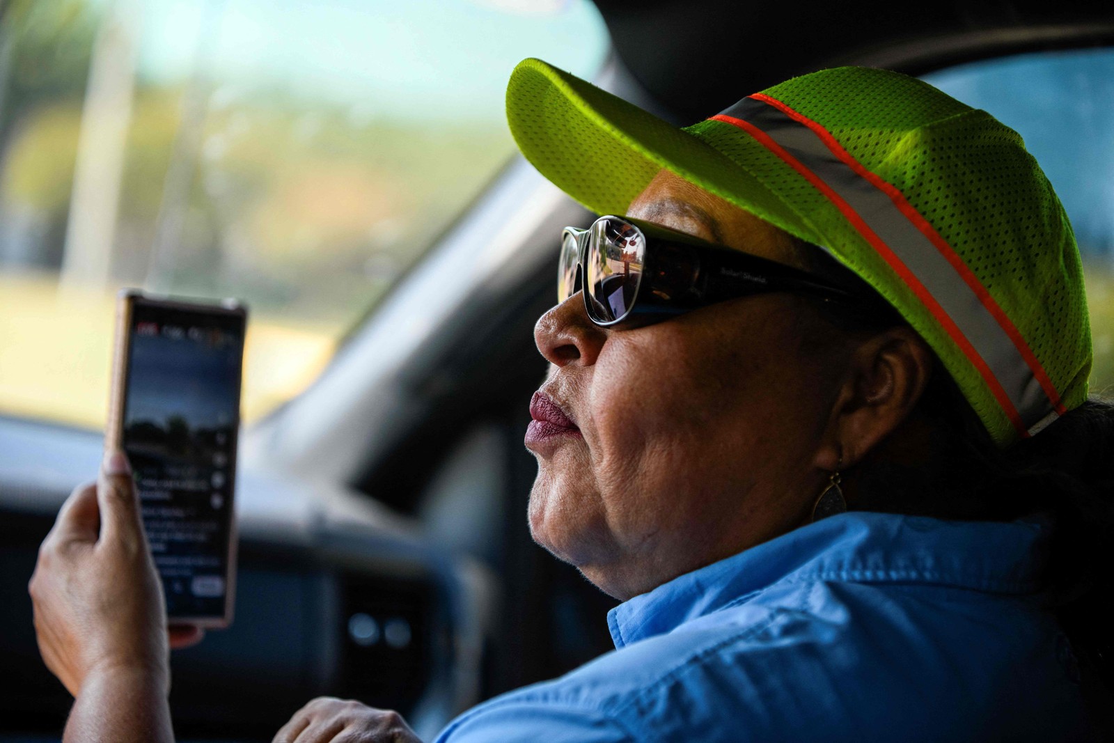With a daily message on Facebook, Mexican Martina Grivaldo warns the Latino community in Houston about the operations of the Immigration Service - Photograph: Mark Felix/AFP