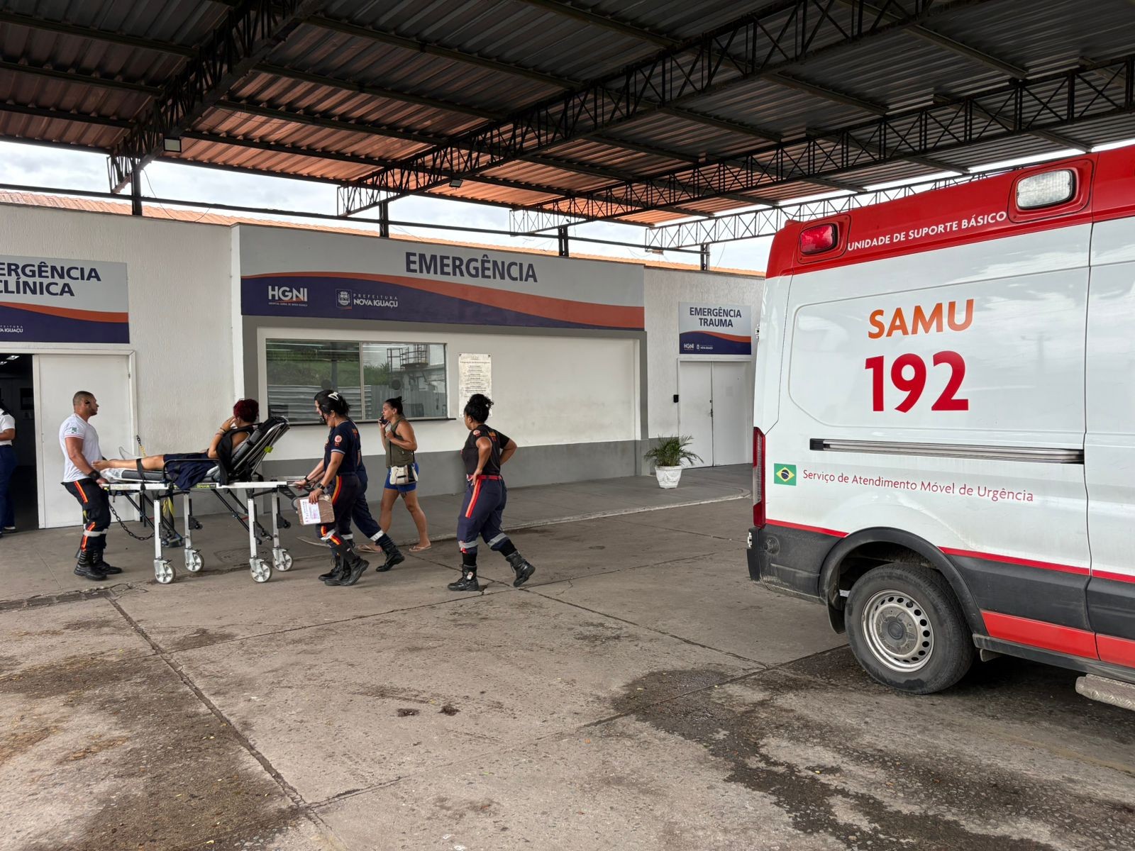 Criança de 7 anos morre em hospital de Nova Iguaçu após ser baleada na cabeça