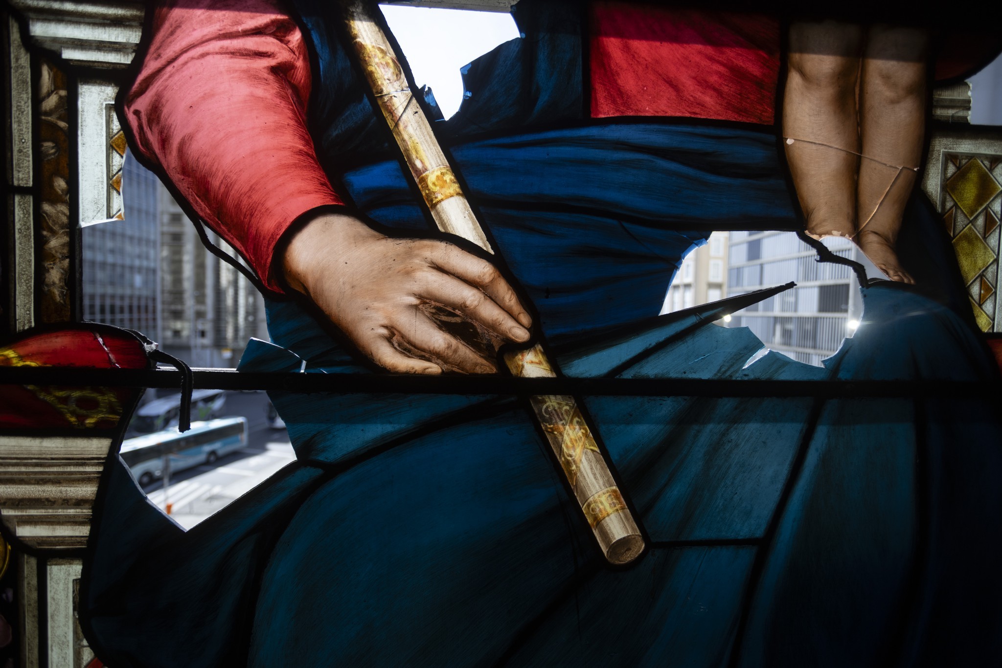 Vitrais da Candelária são retirados para restauração pela primeira vez em 127 anos; veja os cuidados com as obras