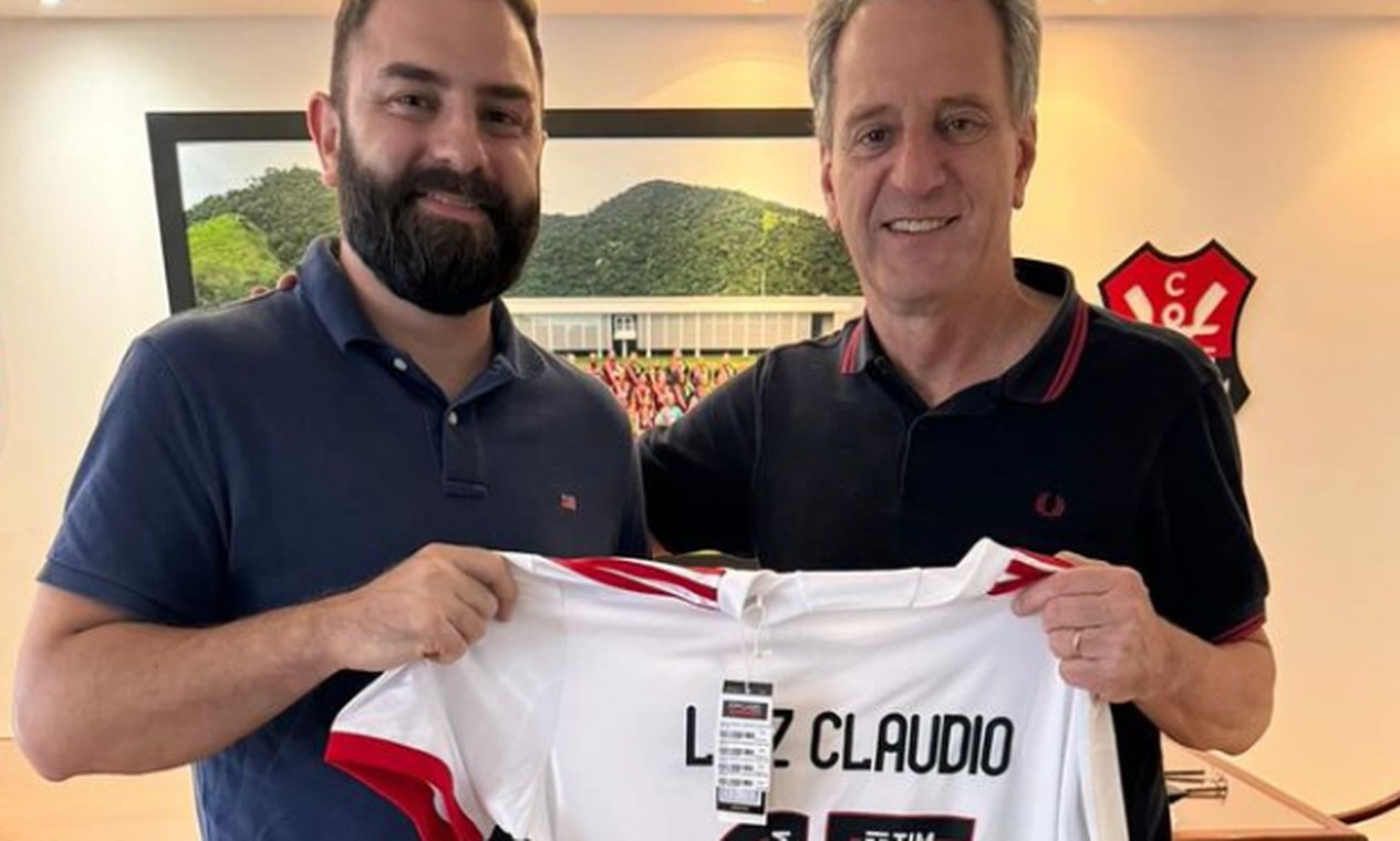 Filho de Lula visita Flamengo, tem 'aula' de Landim sobre gestão e projeta parceria