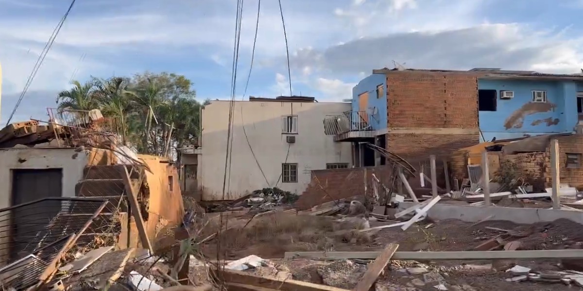 Vídeo revela casas destruídas em Lajeado (RS), após diminuição do nível da água