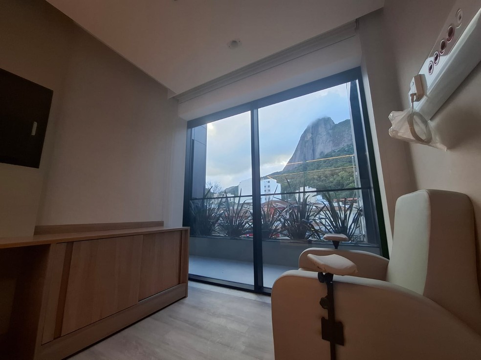 Quarto de paciente: varanda com vista — Foto: Reprodução