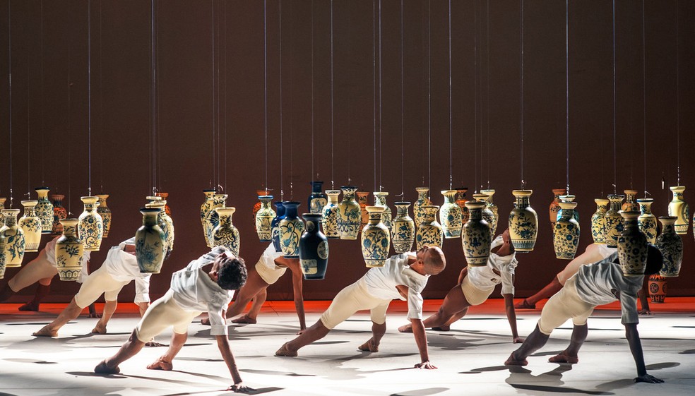 Cena de "Remix", da Cia Deborah Colker, que estreia no Rio em junho — Foto: Divulgação