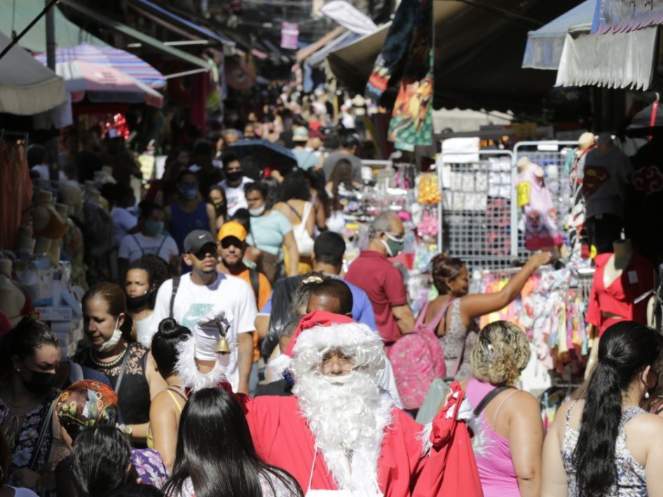 Compras de Natal: 28% dos cariocas pretendem gastar mais de R$ 500 na ceia; veja itens indispensáveis, segundo pesquisa