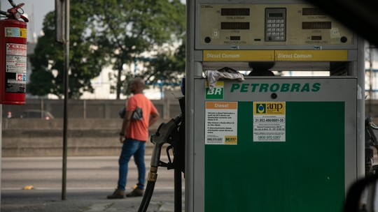 Como a nova redução do preço do diesel foi recebida na Petrobras e na campanha de Bolsonaro