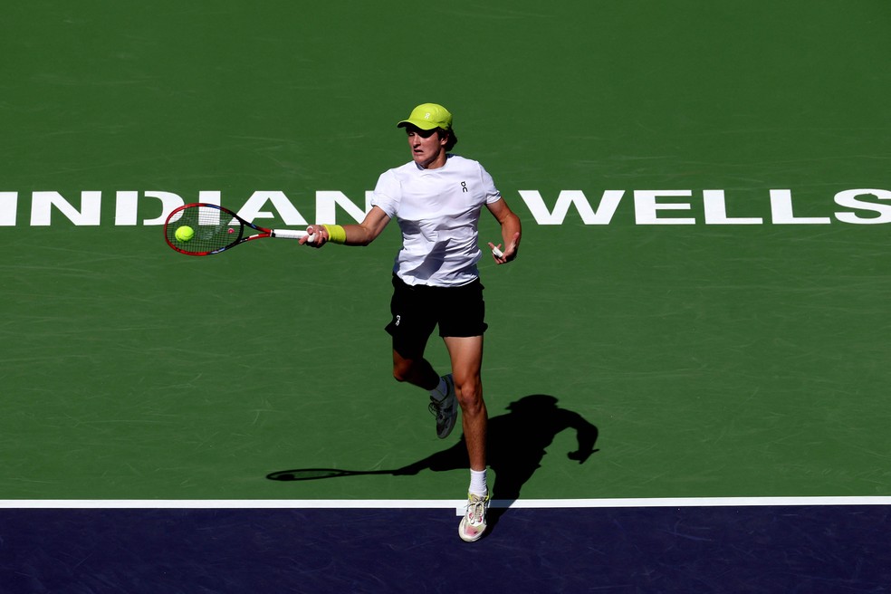 João Fonseca em torneio de Indian Wells — Foto: Matthew Stockman/Getty Images/AFP
