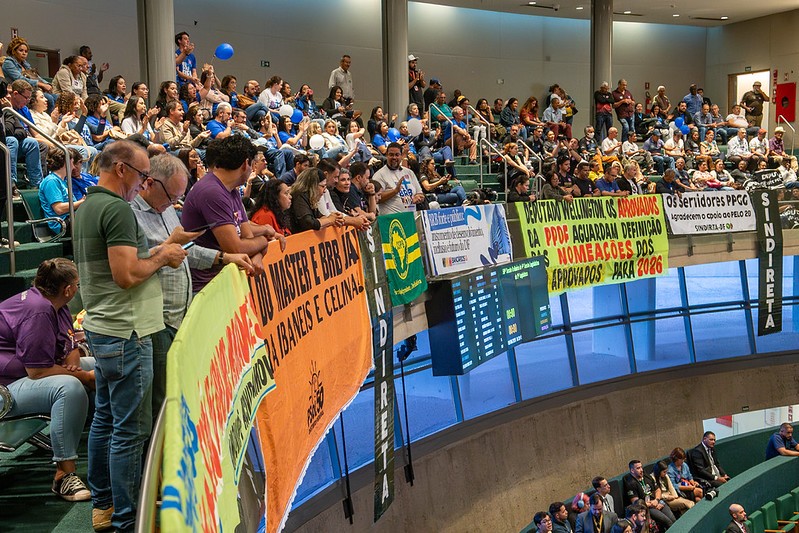 Câmara do DF aprova autorização para empréstimo de R$ 6,5 bi