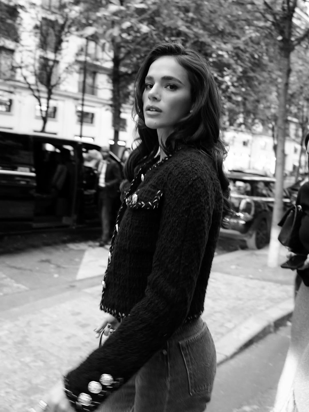 Bruna Marquezine surge radiante em Paris e beleza vira assunto entre celebridades — Foto: Reprodução Instagram