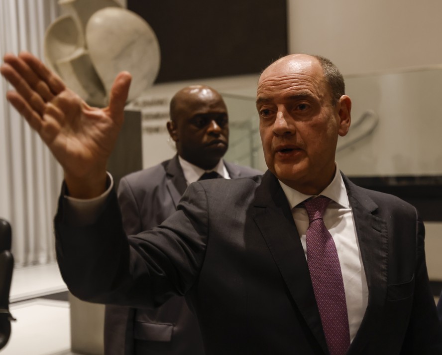 Governador interino manda auditar toda a administração do Rio