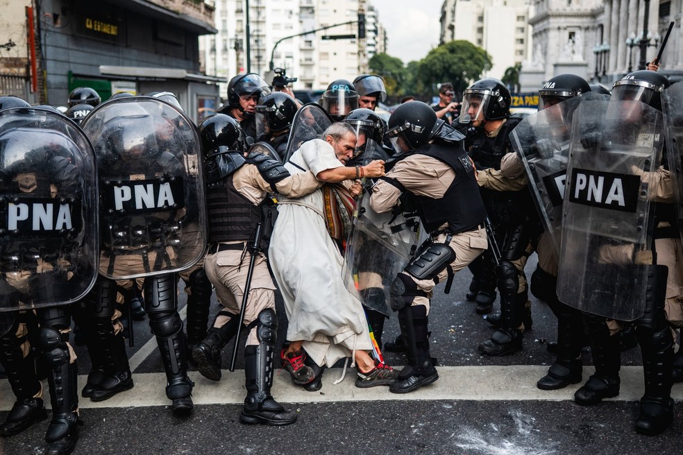 Argentina de Milei. Foto de Bourbon Tadeo para a Revista Mu — Foto: Divulgação/World Press Photo