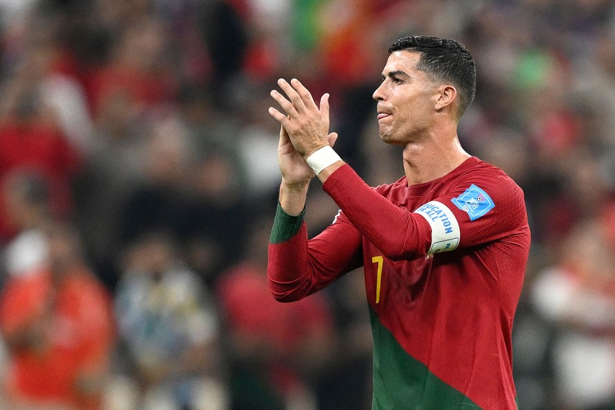Cristiano Ronaldo jogará no Al-Nassr, por R$ 1,1 bi, afirma jornal espanhol
