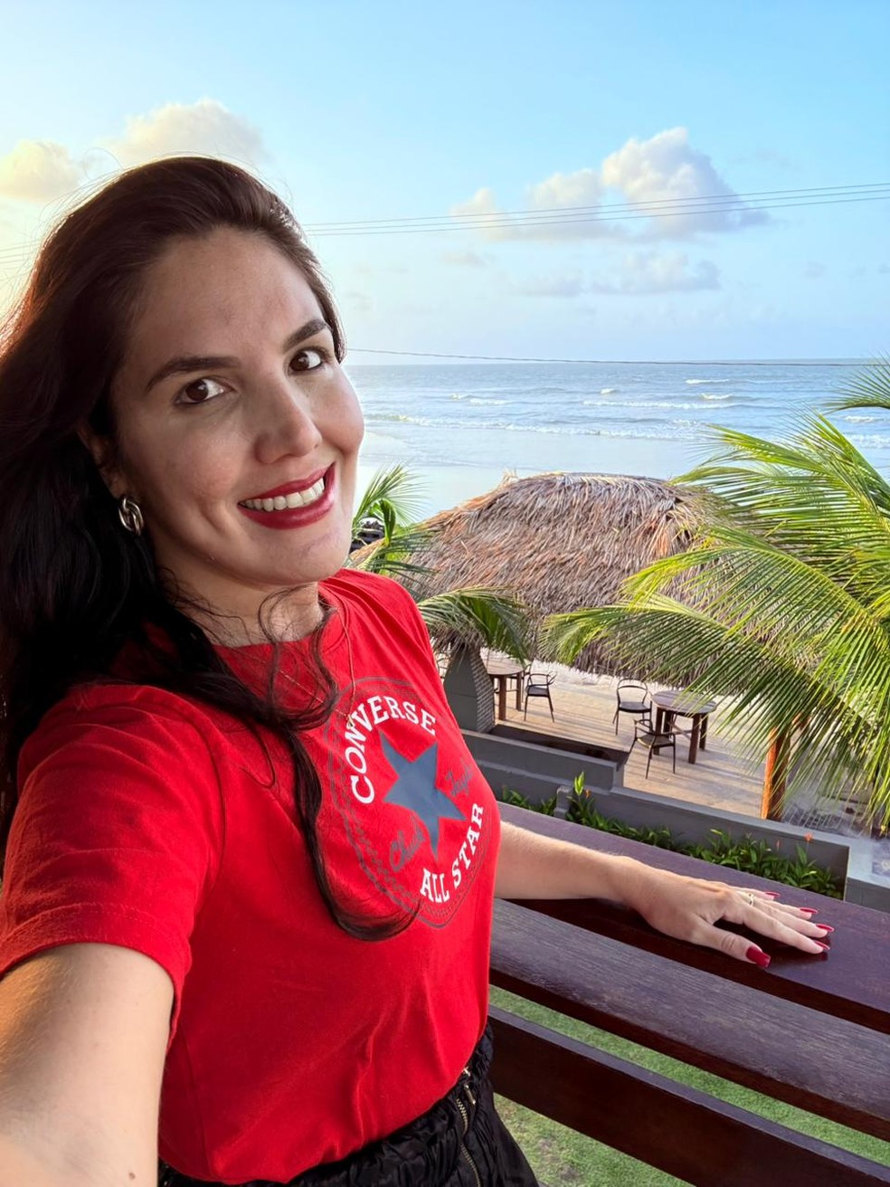 Para Angelica, alugar sua casa na COP30 só fez bem: está com a família passando uma temporada na casa de praia — Foto: Álbum de família