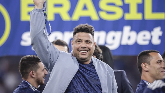 Ronaldo Fenômeno encaminha acordo para venda da SAF do Cruzeiro a empresário 