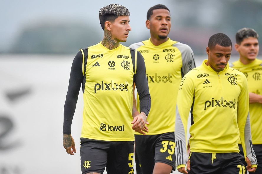 Pulgar e De La Cruz devem ser utilizados por Tite nesta terça-feira
