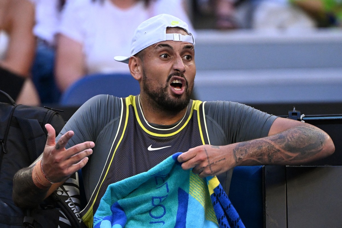 Nick Kyrgios retorna ao tênis após suspensão por uso de cocaína
