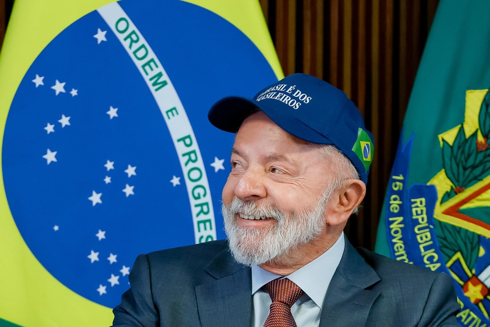 Lula usa bon alusivo ao novo slogan do governo durante reunio ministerial - Foto: Ricardo Stuckert/Presidncia da Repblica