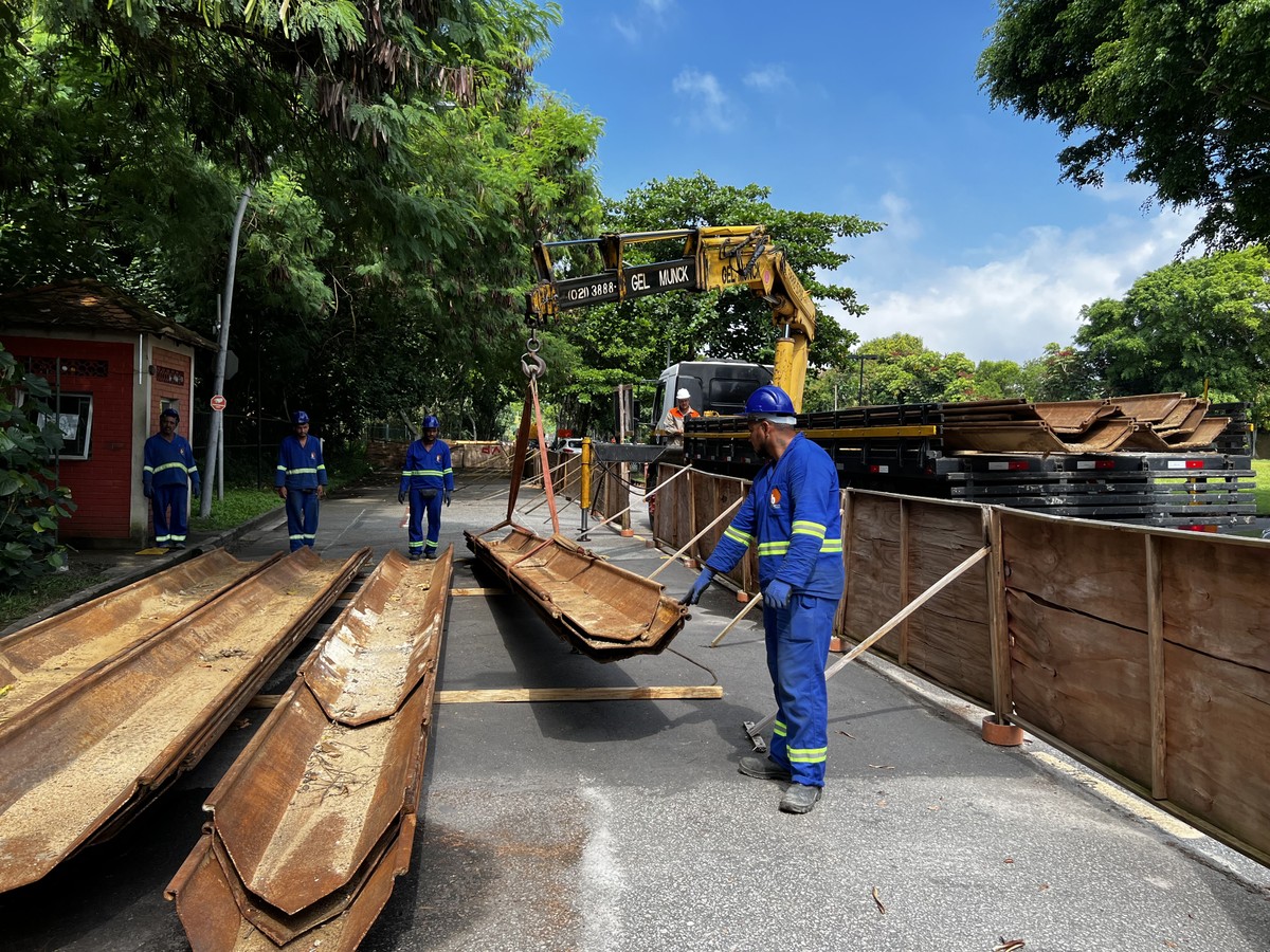 Após sucessivos afundamentos, Dulcídio Cardoso, na Barra, tem obras ...