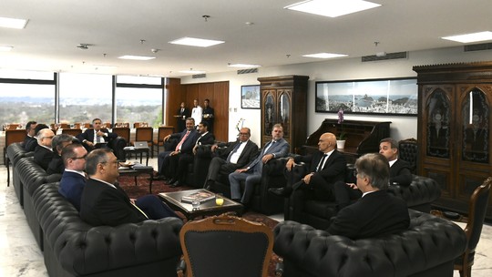 De vinculação à inflação ao arcabouço fiscal, parlamentares desenham modelos para valor de emendas