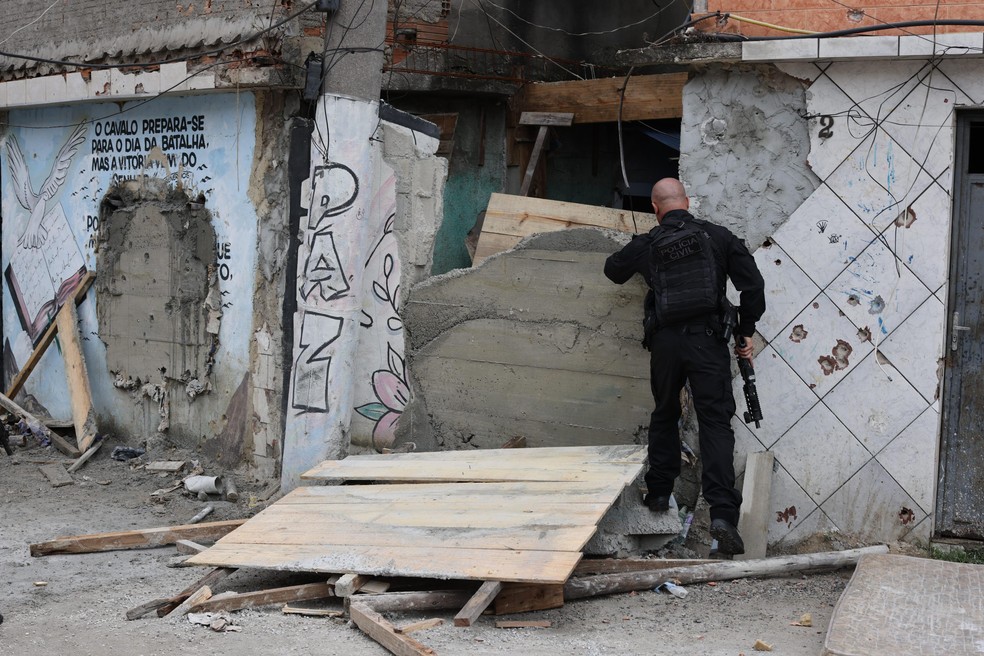 Outra seteira usada por traficantes de Parada de Lucas — Foto: Márcia Foletto/Agência O Globo