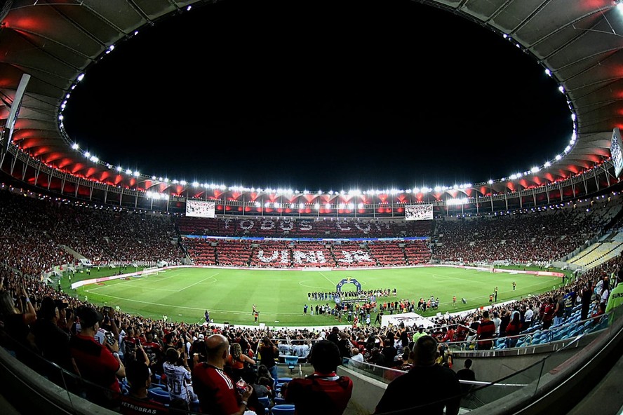Mosaico da torcida do Flamengo para Vinicius Junior