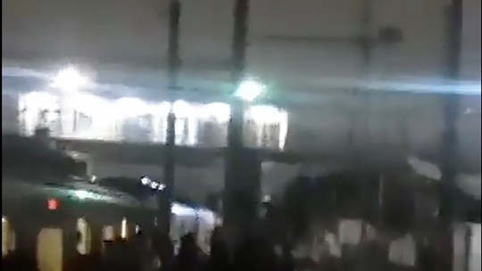 Bandidos interrompem circulação de trens em ramal da SuperVia