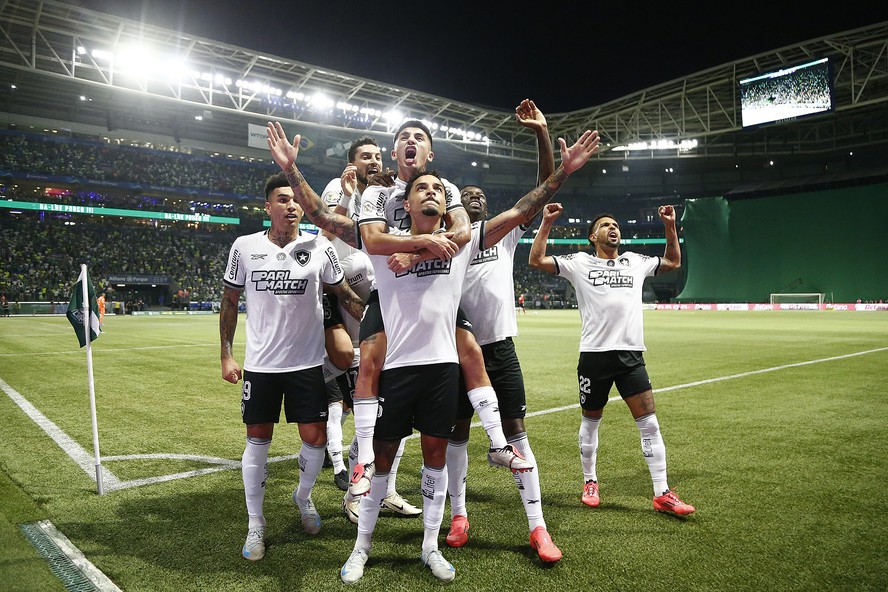 Botafogo fez 3 a 1 no Palmeiras
