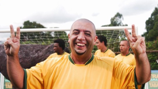 Os últimos momentos antes da morte trágica de Bussunda na Copa do Mundo da Alemanha Os últimos momentos antes da morte trágica de Bussunda na Copa do Mundo da Alemanha