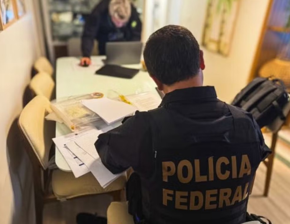 PF faz buscas em endereços de Daniel Vorcaro e familiares do banqueiro na segunda fase da Operação Compliance Zero — Foto: Reprodução/PF/TV Globo