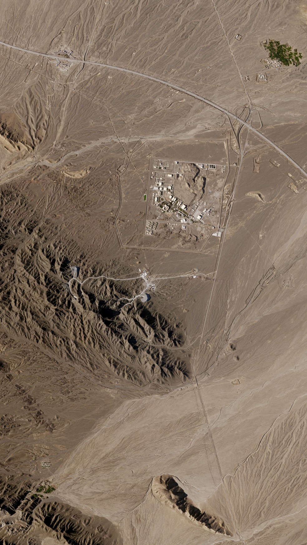Uma foto de satélite do Planet Labs mostra a instalação nuclear iraniana de Natanz, perto de Natanz, Irã, em 5 de setembro de 2024 — Foto: Planet Labs via The New York Times