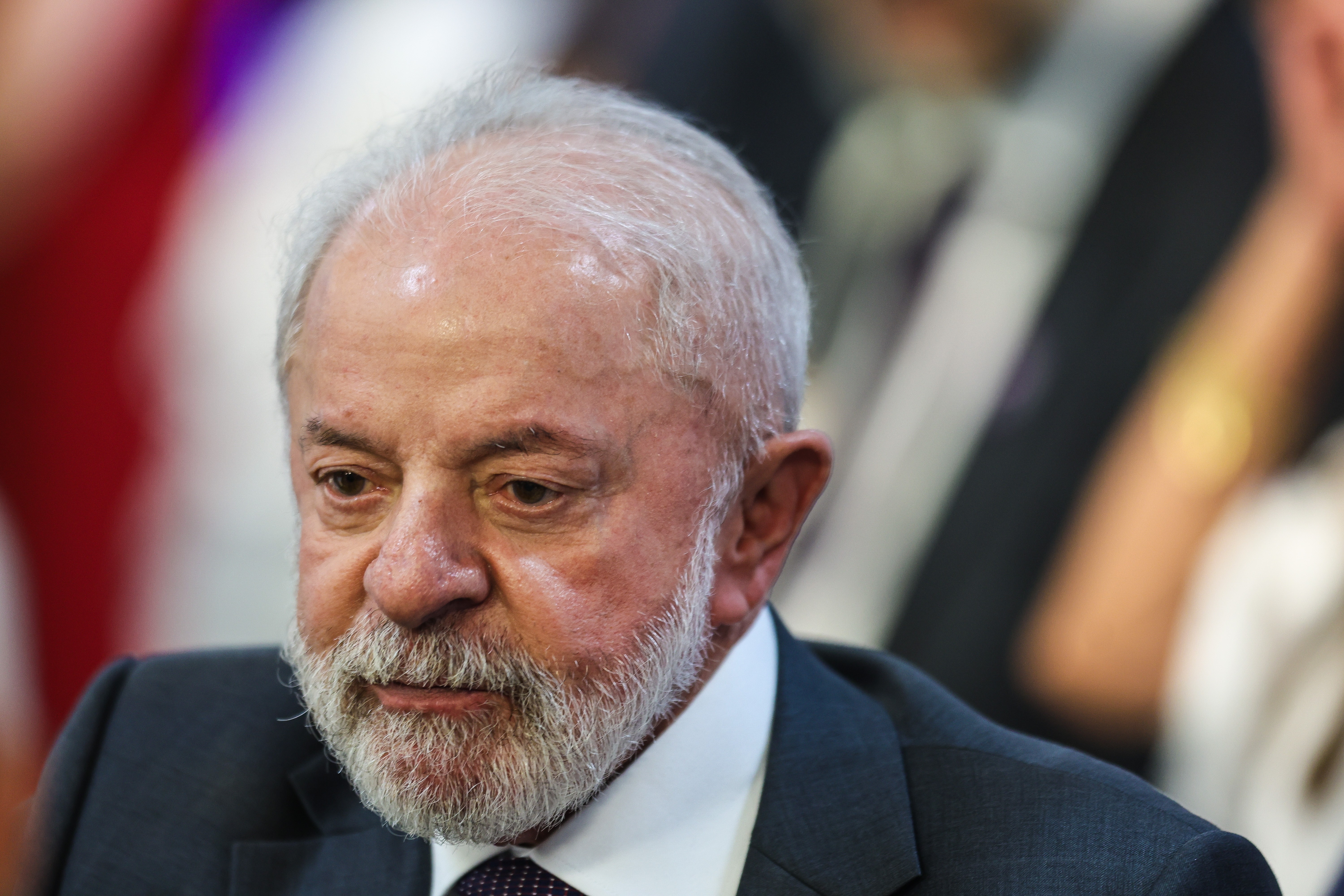 Planalto avalia que Bolsonaro lança Flávio para testar sobrenome na pré-campanha