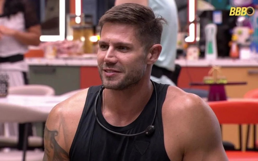 6º lugar: Jonas Sulzbach tinha 3,2 milhões de seguidores e atualmente tem 4,1 milhões. Um crescimento de 900 mil seguidores — Foto: Reprodução/TV Globo