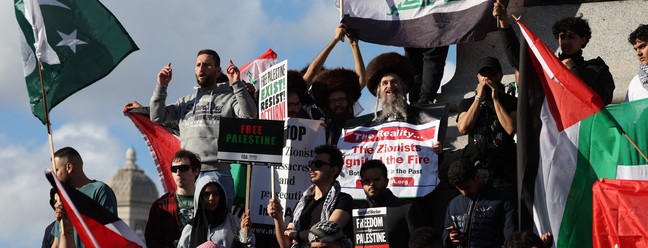 "Marcha pela Palestina" acontece neste sábado (14) em Londres, Inglaterra — Foto: Adrian Dennis/AFP