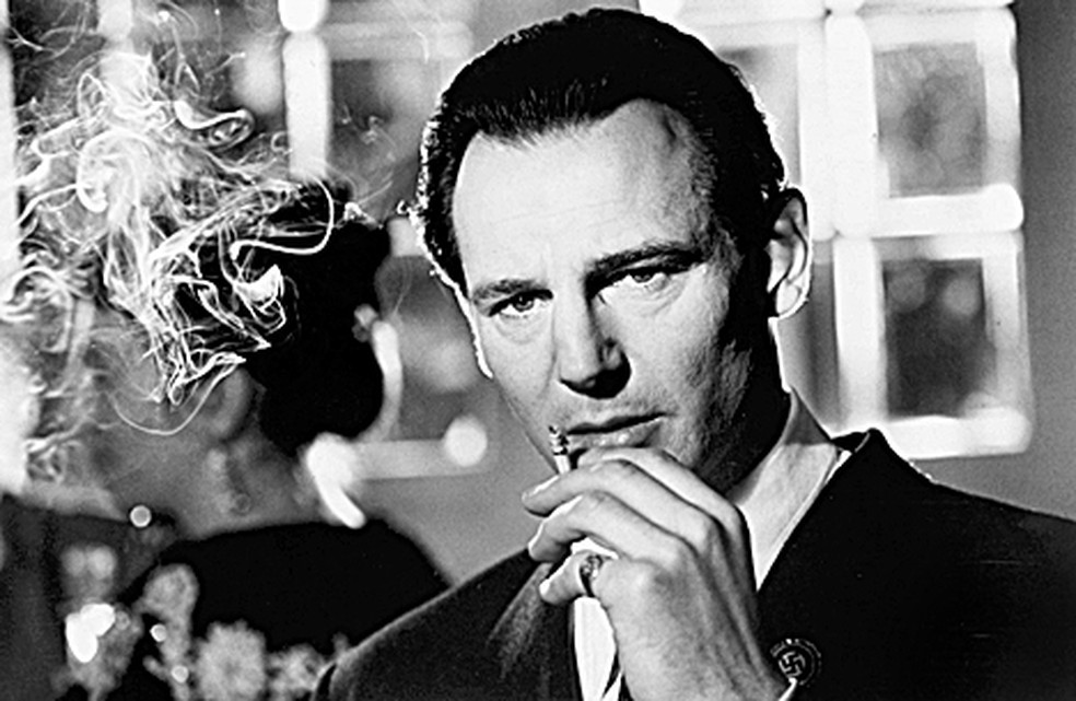 O ator Liam Neeson em "A lista de Schindler" — Foto: Divulgação