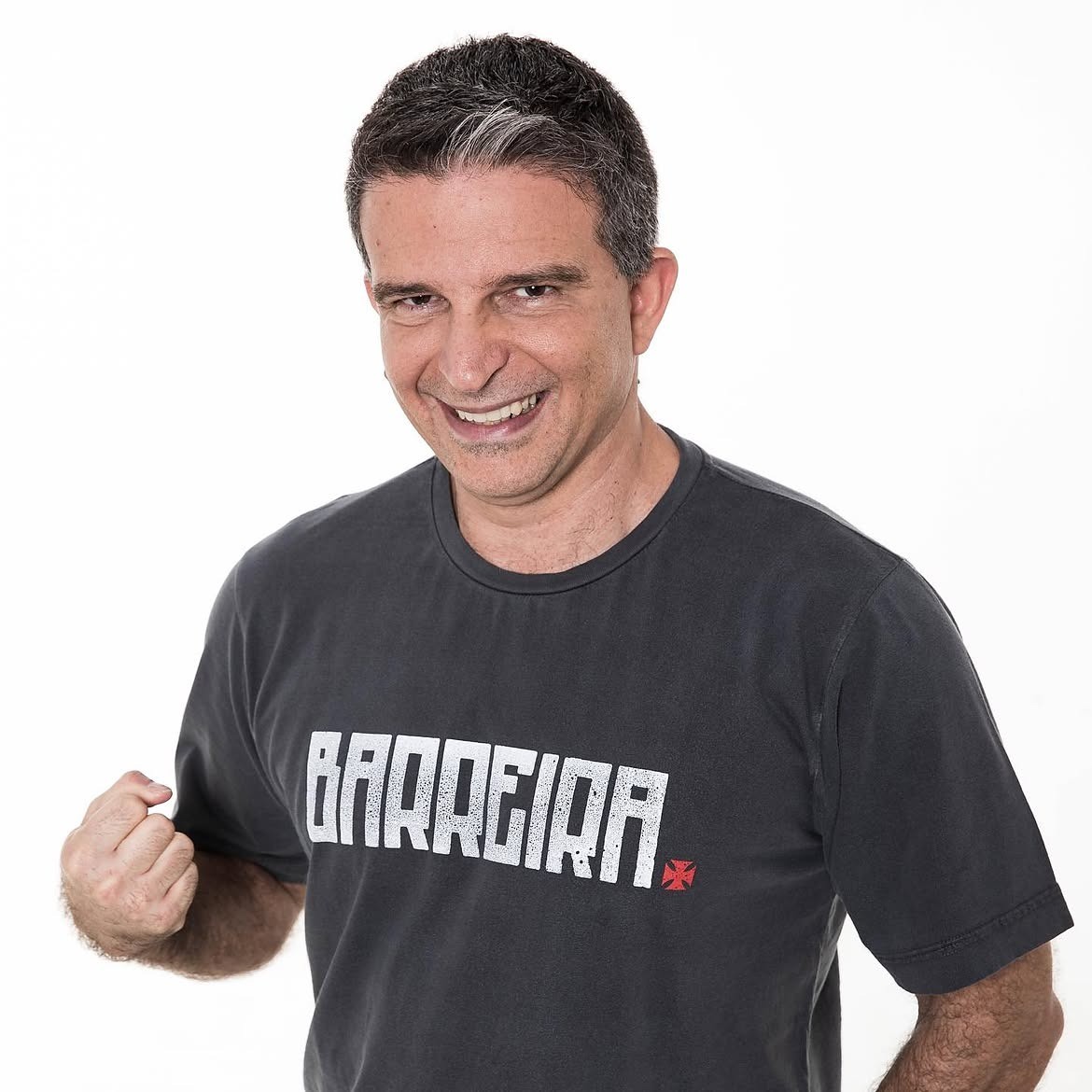 Candidato nas duas últimas eleições, Leven Siano diz que não disputará presidência do Vasco: 'Torcendo da arquibancada'