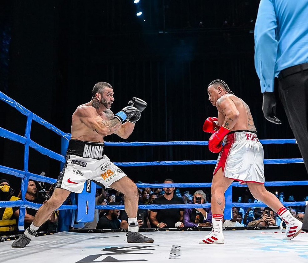 Nas redes sociais do Fight Music Show, v&iacute;deo do nocaute de Pop&oacute; em Bambam j&aacute; chega a 23 milh&otilde;es &mdash; Foto: Monkey Wings/Reprodu&ccedil;&atilde;o
