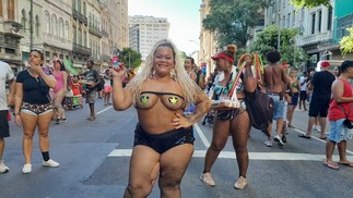 Gelly dos Santos, de 41 anos, no Fervo da Lud — Foto: Livia Neder/Agência O Globo