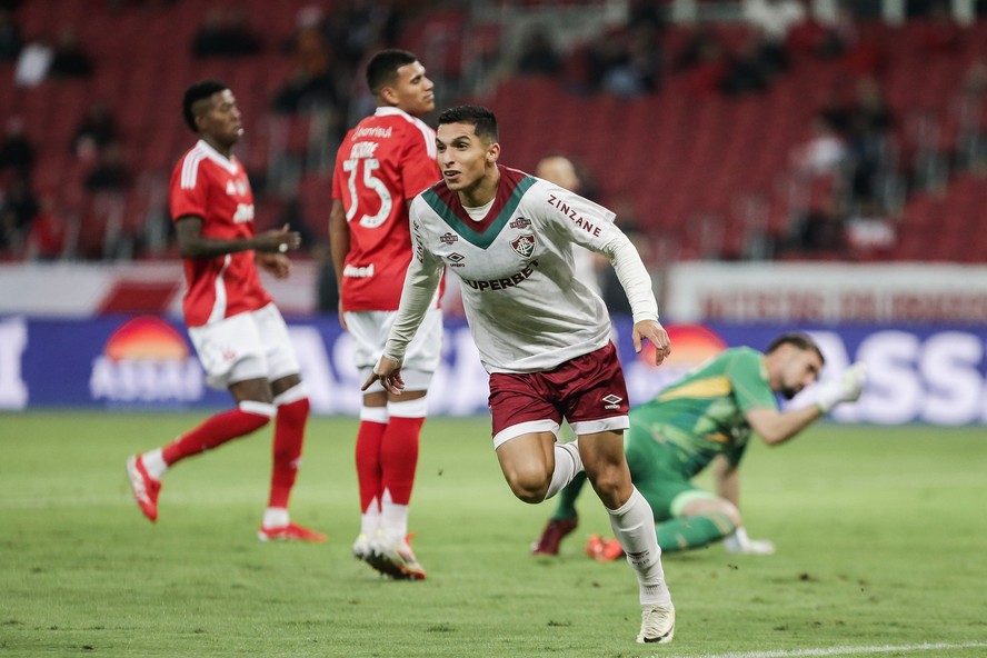 Serna abriu o placar para o Fluminense