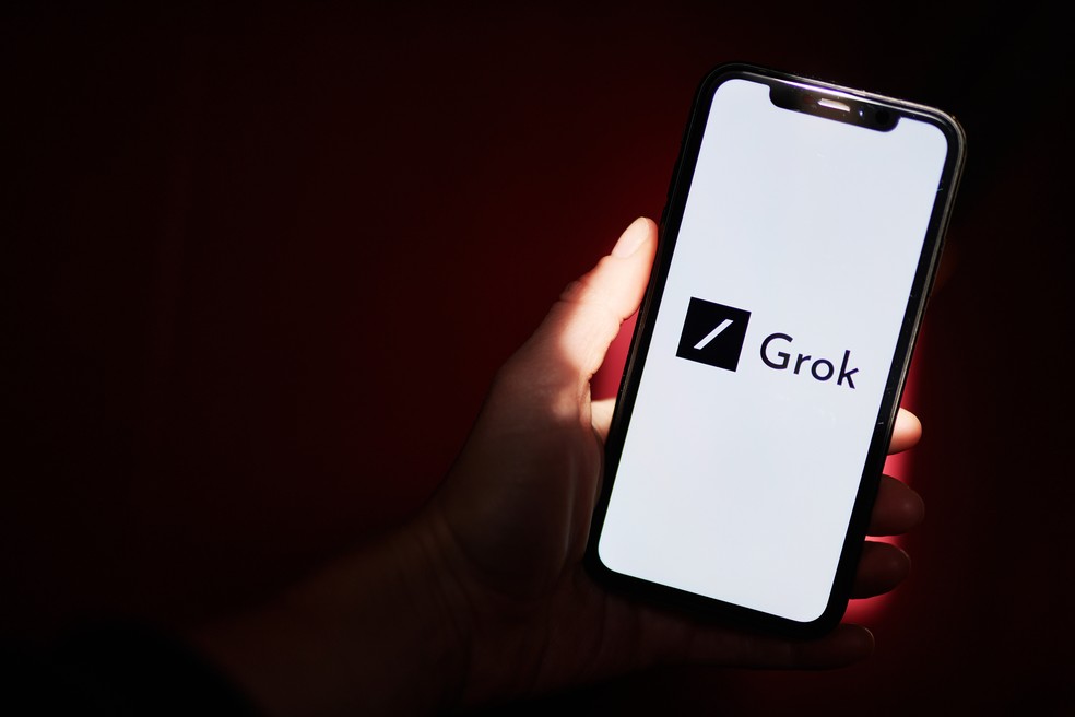 Grok, o chatbot de inteligência artificial de Elon Musk criado para concorrer com o ChatGPT, da Open AI — Foto: Bloomberg