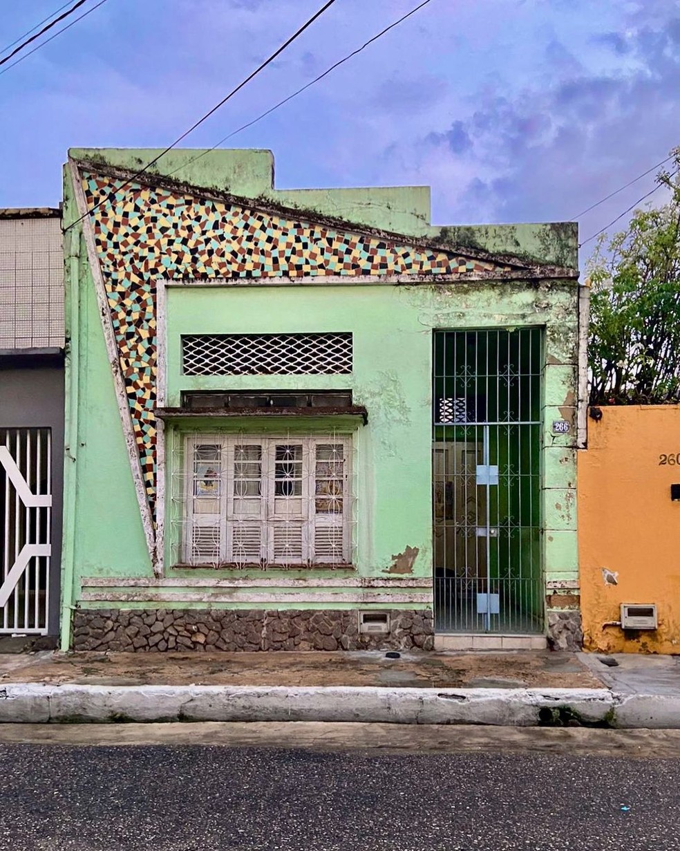 Casa em estilo'raio-que-o-parta': ícone do modernismo paraense — Foto: Ian Félix