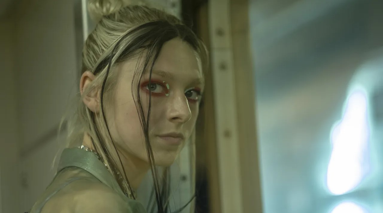 Hunter Schafer, de 'Euphoria', detalha cirurgia de redesignação sexual e comemora: 'Foi incrível'