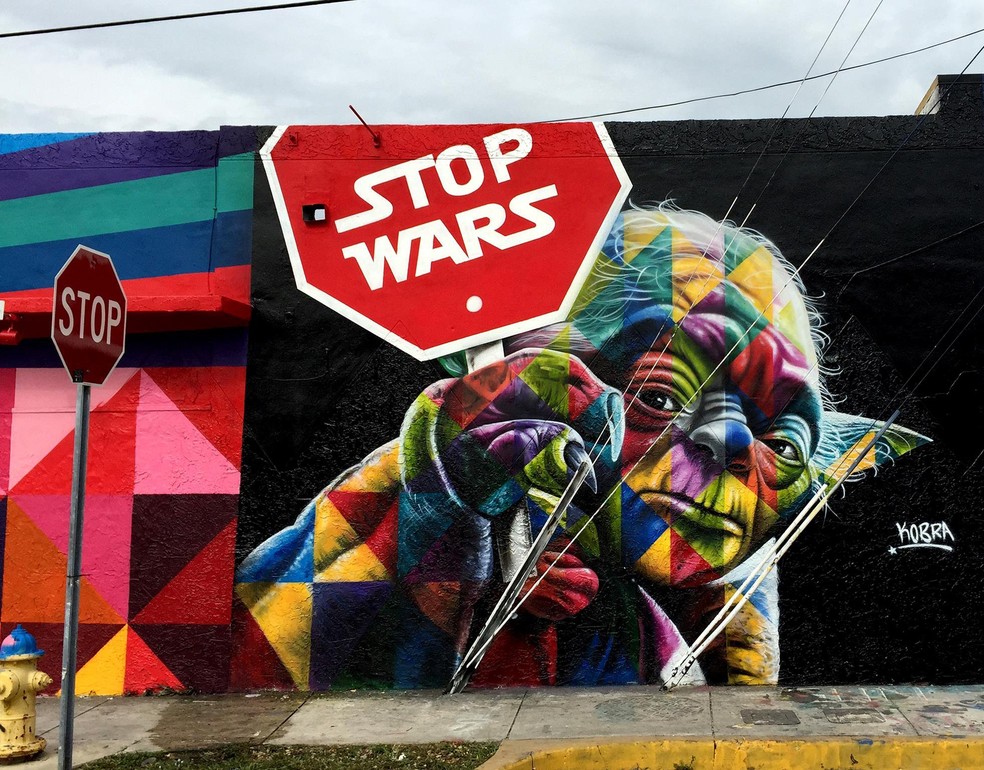 “Stop Wars,” one of the Brazilian murals in the Wynwood neighborhood of Miami — Photo: Disclosure