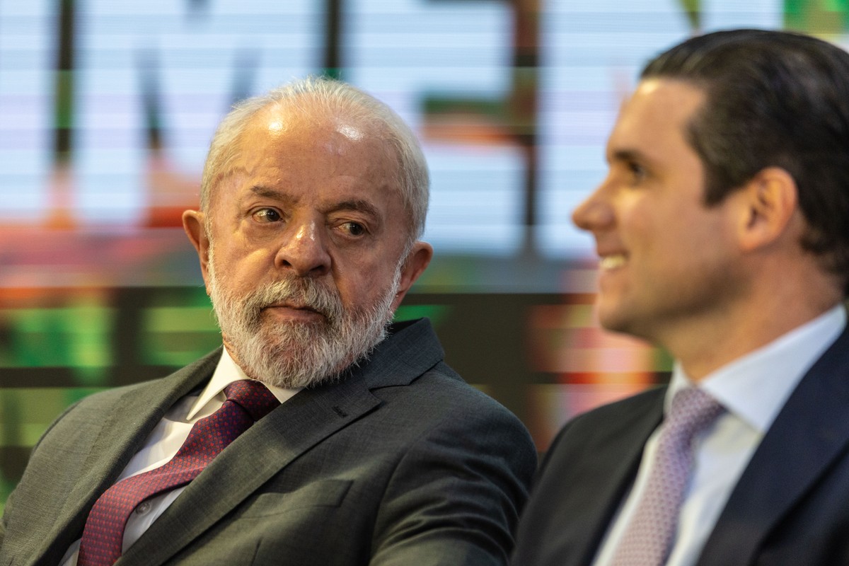 Lula diz que aprovação de projeto que amplia isenção do IR na Câmara é 'passo histórico' e agradece Motta e Lira