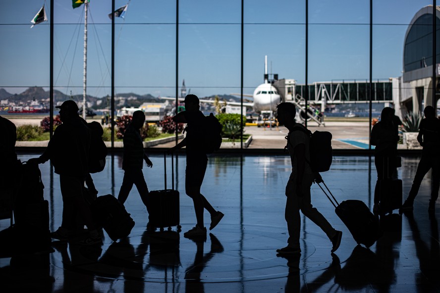 Negociações ocorrem em meio a uma pressão do governo para reduzir o preço das passagens, que tiveram alta de mais de 47% no ano passado, e ampliar a malha aérea no país