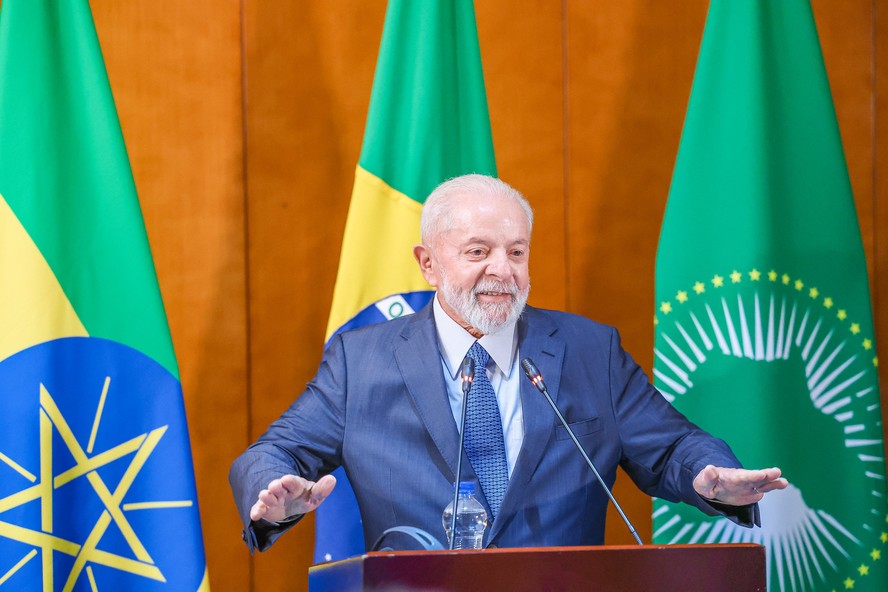 Presidente Lula em coletiva de imprensa em Adis Abeba, na Etiópia