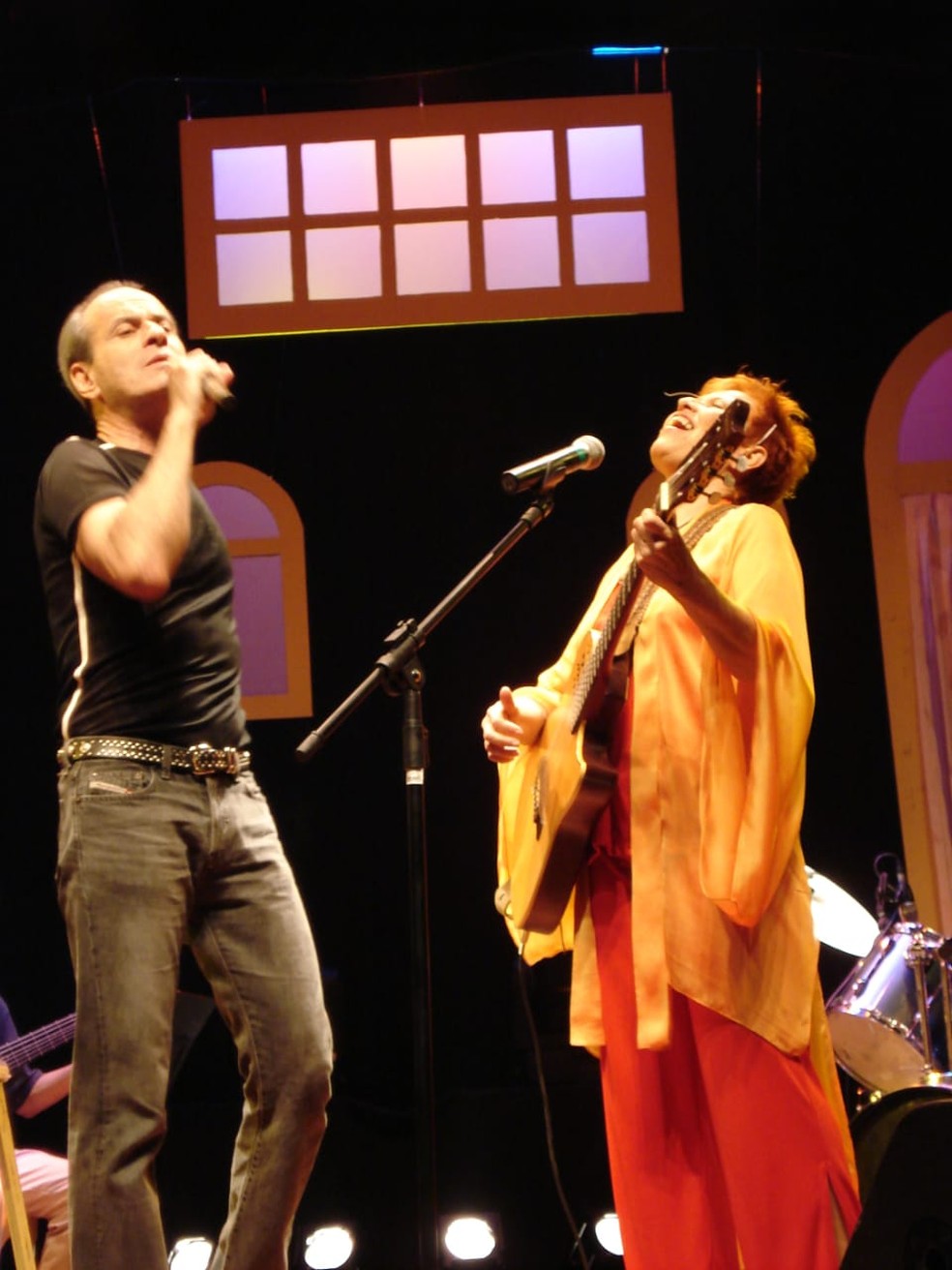 Ney Matogrosso e Lucina interpretam juntos “Pedra de Rio”, canção composta por Luhli e Lucina, e presenteada ao cantor — Foto: Arquivo pessoal