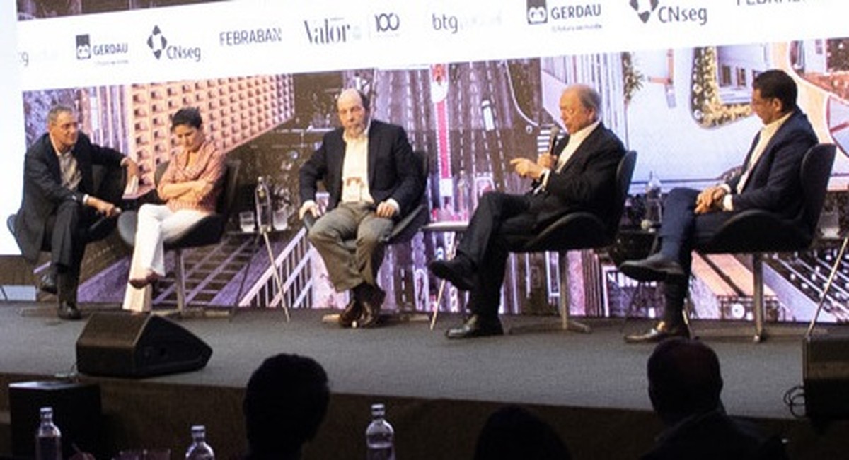 Rumos 2025: Consenso sobre a Necessidade de Ajuste de Gastos Públicos