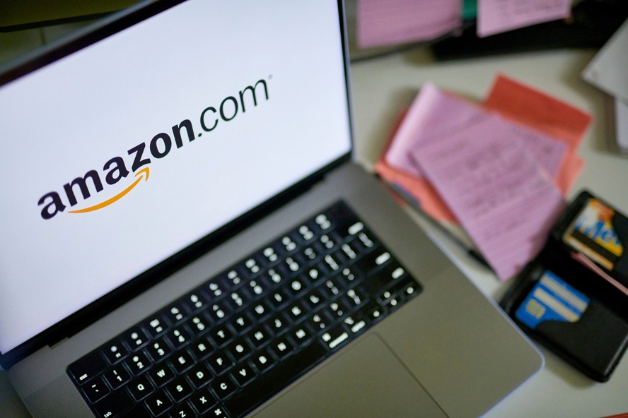 Amazon usa inteligência artificial em novo robô virtual para empresas