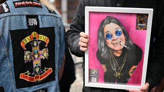 FãsSeDespeDem de Ozzy Osbourne Em Birmingham - Foto: AFP